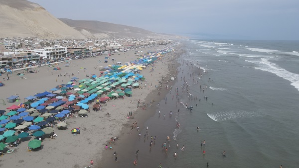 Playa La Punta de Camaná - Samuel Pastor, Camaná, Arequipa