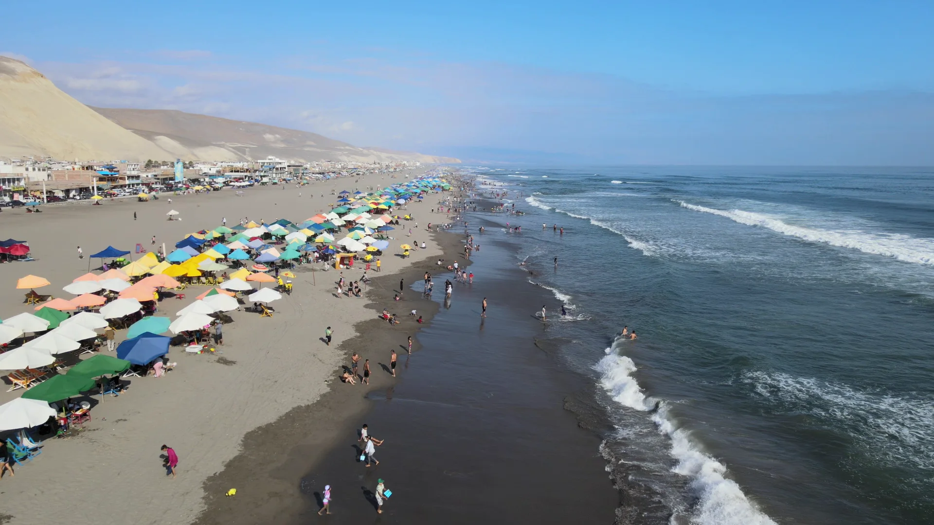 Playa La Punta de Camaná