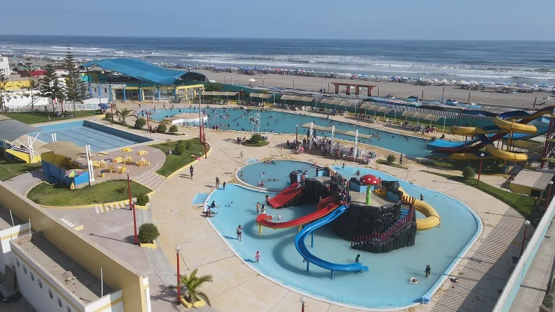 Parque Acuatico de Camaná